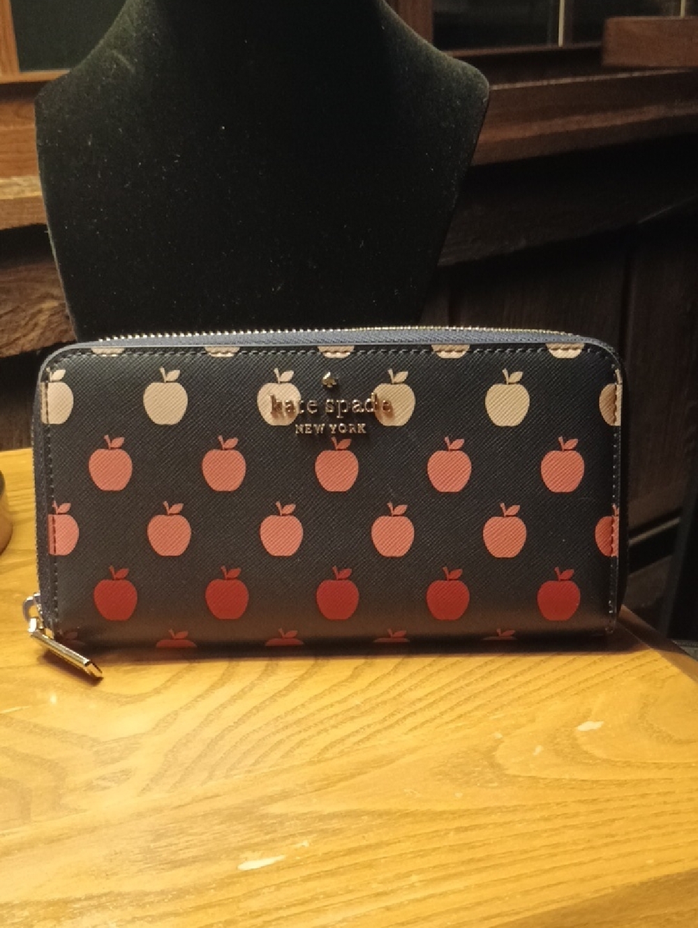 NWOT Kate Spade Staci Orchard Zip-Around Wallet - Navy & Red